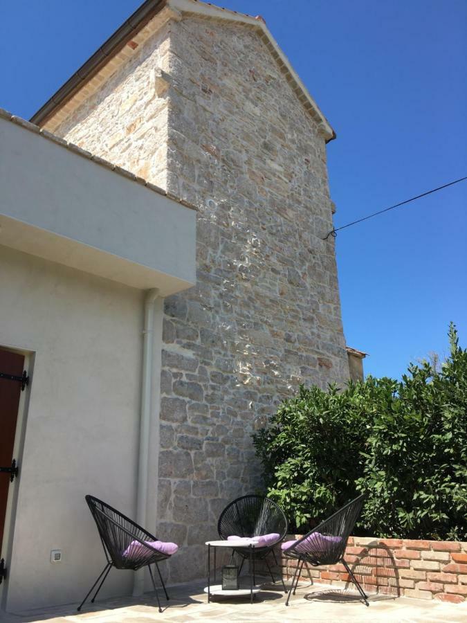 דירות סבטי פיליפ אי ג'קוב Old House מראה חיצוני תמונה