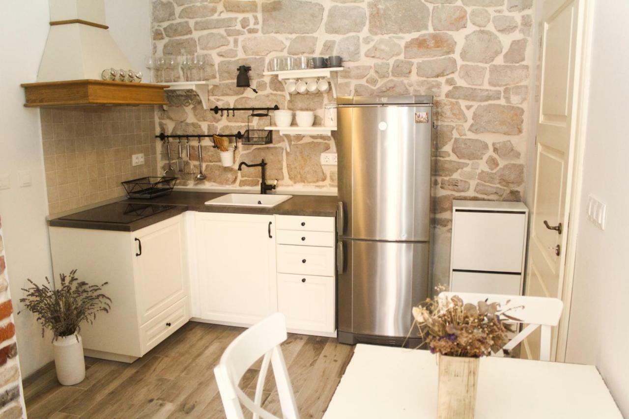 דירות סבטי פיליפ אי ג'קוב Old House מראה חיצוני תמונה